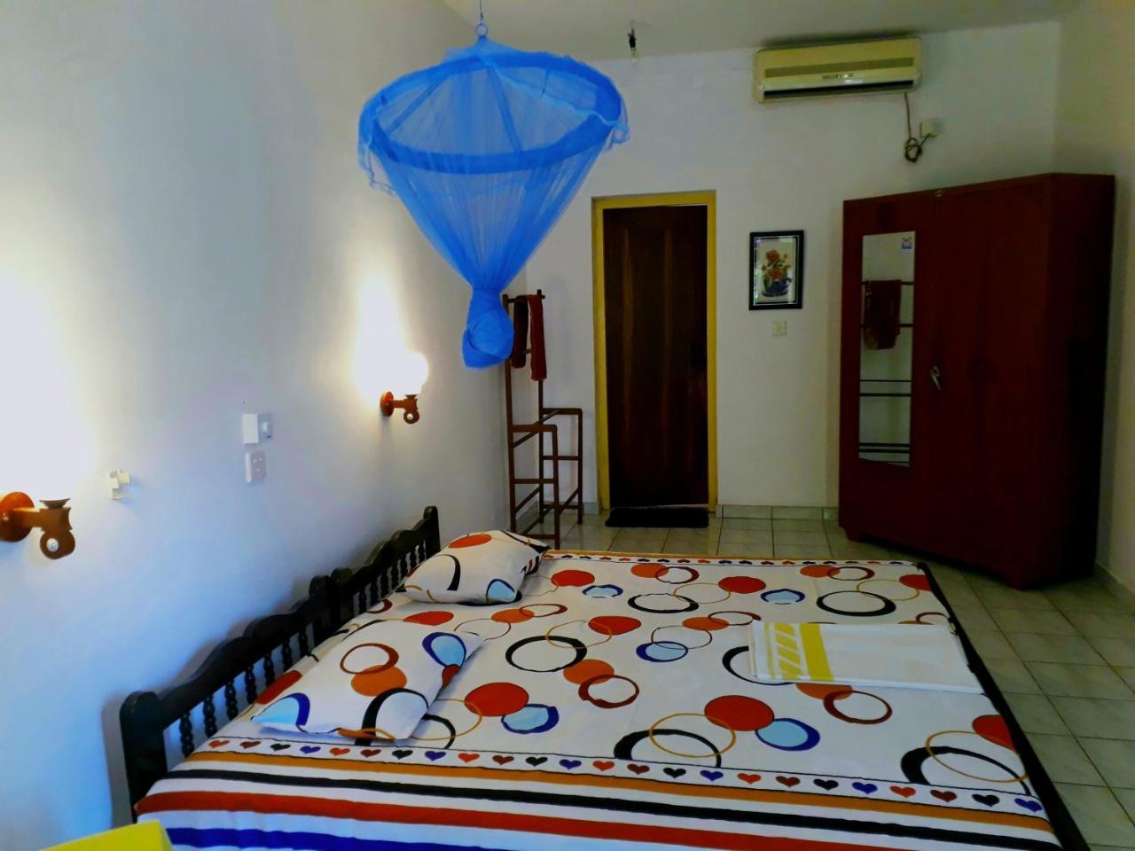 Guesthouse Sunshine Алутґама Екстер'єр фото
