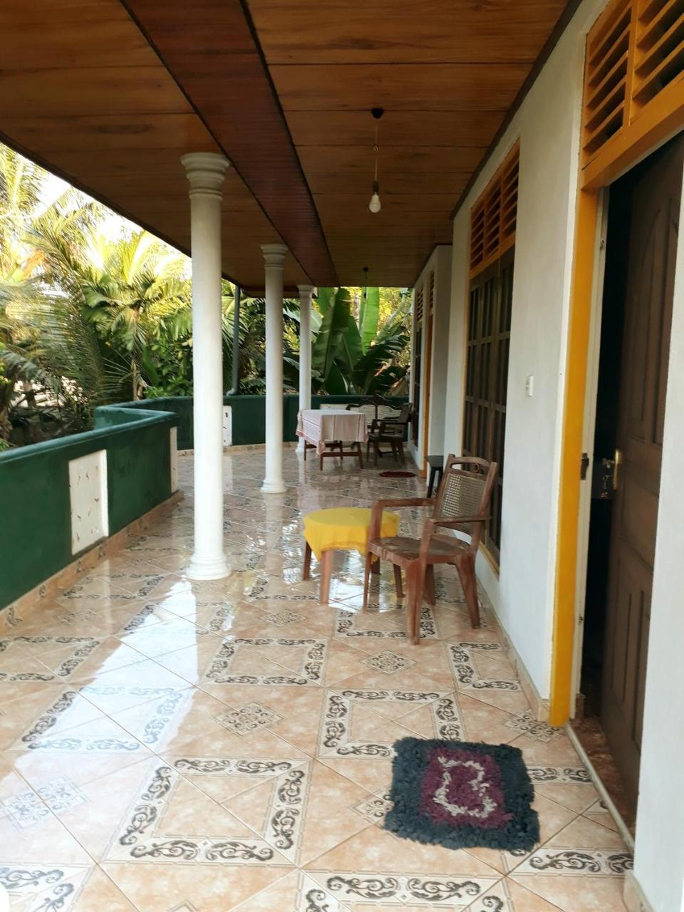 Guesthouse Sunshine Алутґама Екстер'єр фото